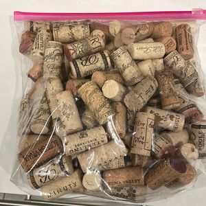 COPY - 100 wine corks from various wineries